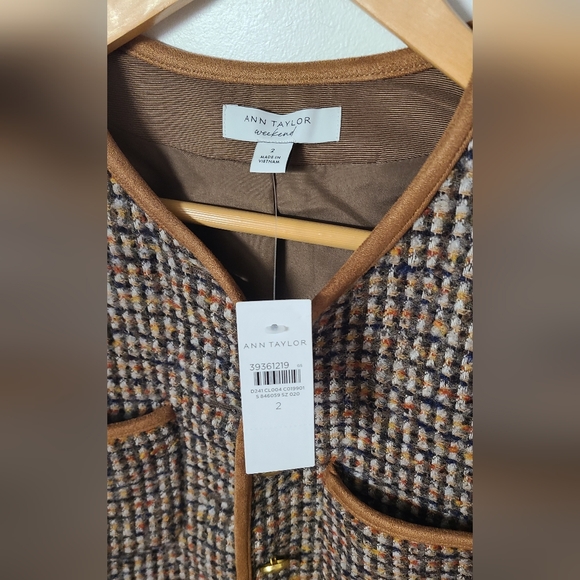 NWT Ann Taylor Weekend Tweed Crew Neck Jacket - Picture 7 of 7